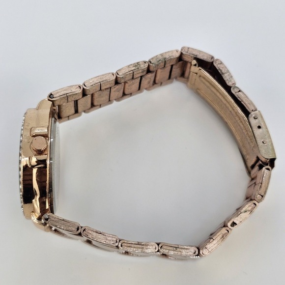30MM Women's Watch Gold Dial Crystal‎ Bezel Gold Bracelet Band 6.5" New Battery - Picture 10 of 14